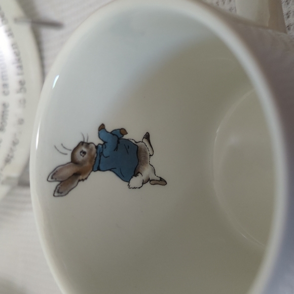 Vintage Peter Rabbit by Beatrix Potter Nursery Set by Wedgwood - 3 pieces - Picture 9 of 12